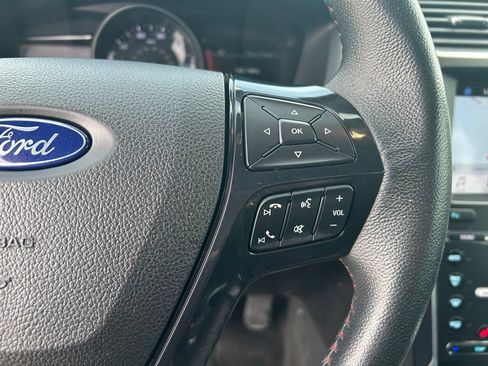 Used 2018 Ford Explorer Sport AWD/4WD image 15