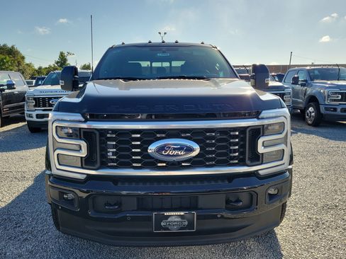 New 2026 Ford F450 Platinum w/ FX4 Off-Road Package image 3