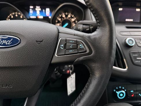 Used 2016 Ford Focus SE w/ Equipment Group 201A image 12