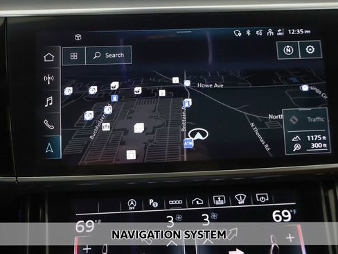 Used 2023 Audi A8 L 3.0T image 3