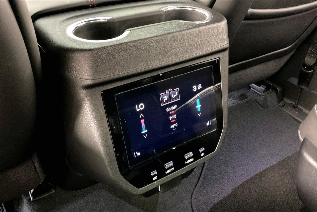 Used 2025 GMC Yukon AT4 Ultimate w/ LPO, Floor Liner Package AWD/4WD image 9