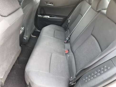 Used 2019 Toyota C-HR XLE FWD image 19
