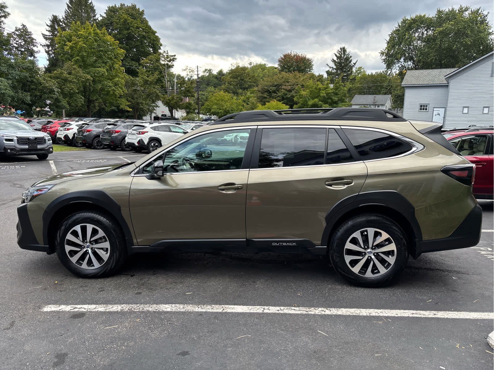 Certified 2025 Subaru Outback Premium w/ Popular Package #1 AWD/4WD image 7