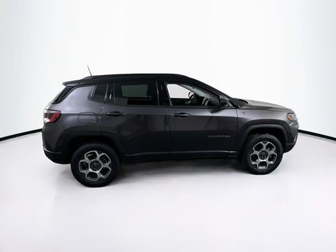 Used 2022 Jeep Compass Trailhawk AWD/4WD image 4