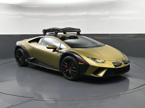 Used 2024 Lamborghini Huracan Sterrato AWD/4WD image 10