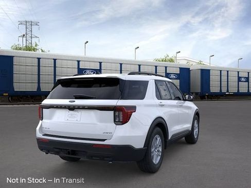 New 2026 Ford Explorer Active AWD/4WD image 8