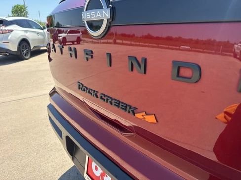 Used 2025 Nissan Pathfinder Rock Creek AWD/4WD image 10