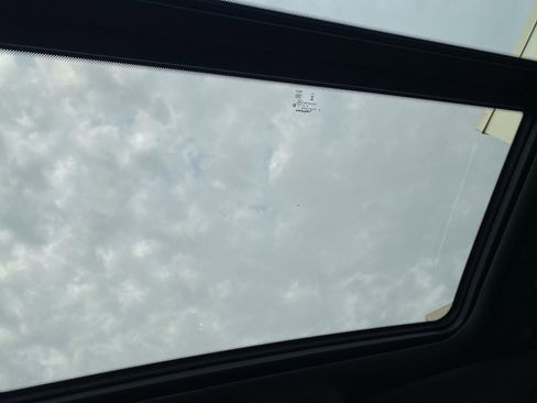 Used 2023 RAM 1500 Limited w/ Bed Utility Group image 11