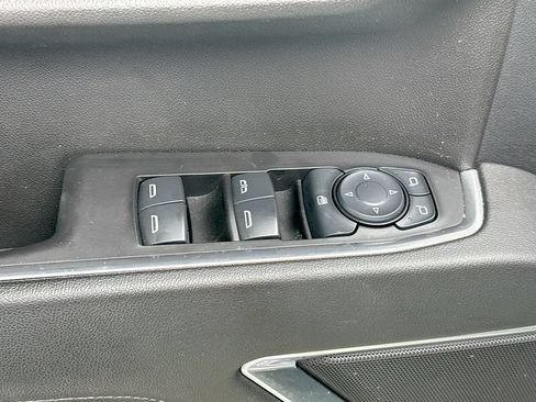 Used 2025 Chevrolet Silverado 1500 LT RWD image 18