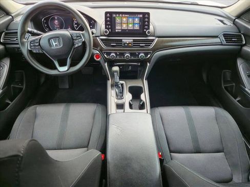 Used 2018 Honda Accord EX image 17