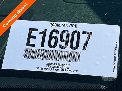 Used 2005 Nissan Titan LE w/ (U01) Nissan Navigation Pkg AWD/4WD image 10