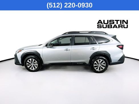 Certified 2025 Subaru Outback Premium image 5