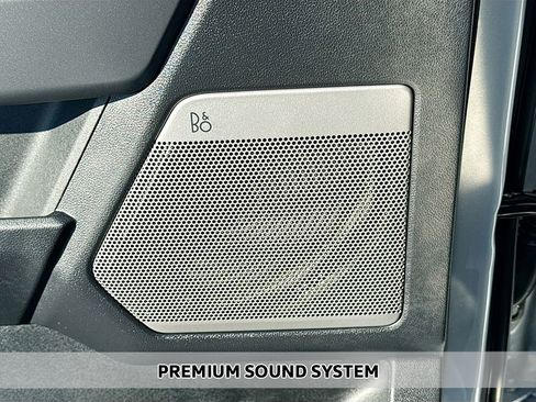 New 2025 Ford F150 Lariat w/ Equipment Group 502A High image 4