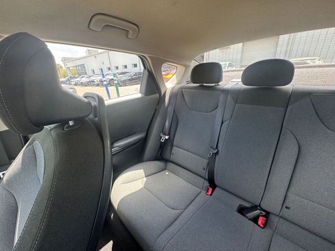 Used 2025 Kia K4 FWD image 38