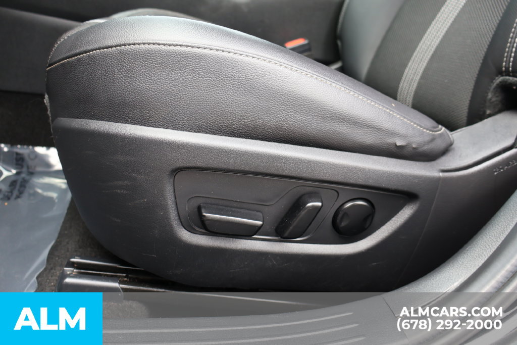 Used 2025 MAZDA CX-50 AWD 2.5 S w/ Preferred Package image 11
