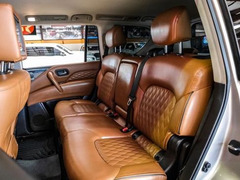 Used 2019 INFINITI QX80 Luxe w/ Proactive Package image 42