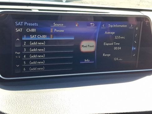 Used 2019 Lexus RX 450h AWD image 3