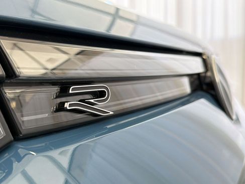 New 2026 Volkswagen Tiguan SE R-Line image 37