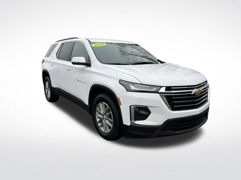 Used 2023 Chevrolet Traverse LT image 7