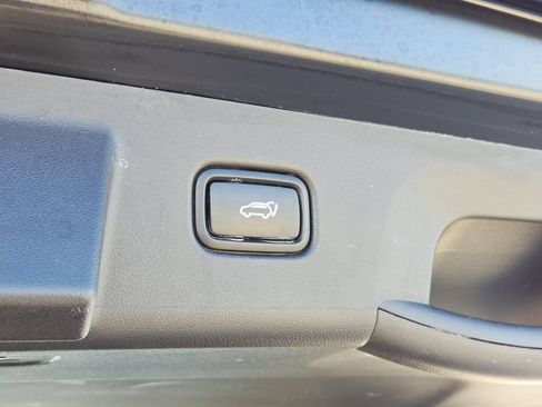 Used 2025 Hyundai Tucson SEL FWD image 16