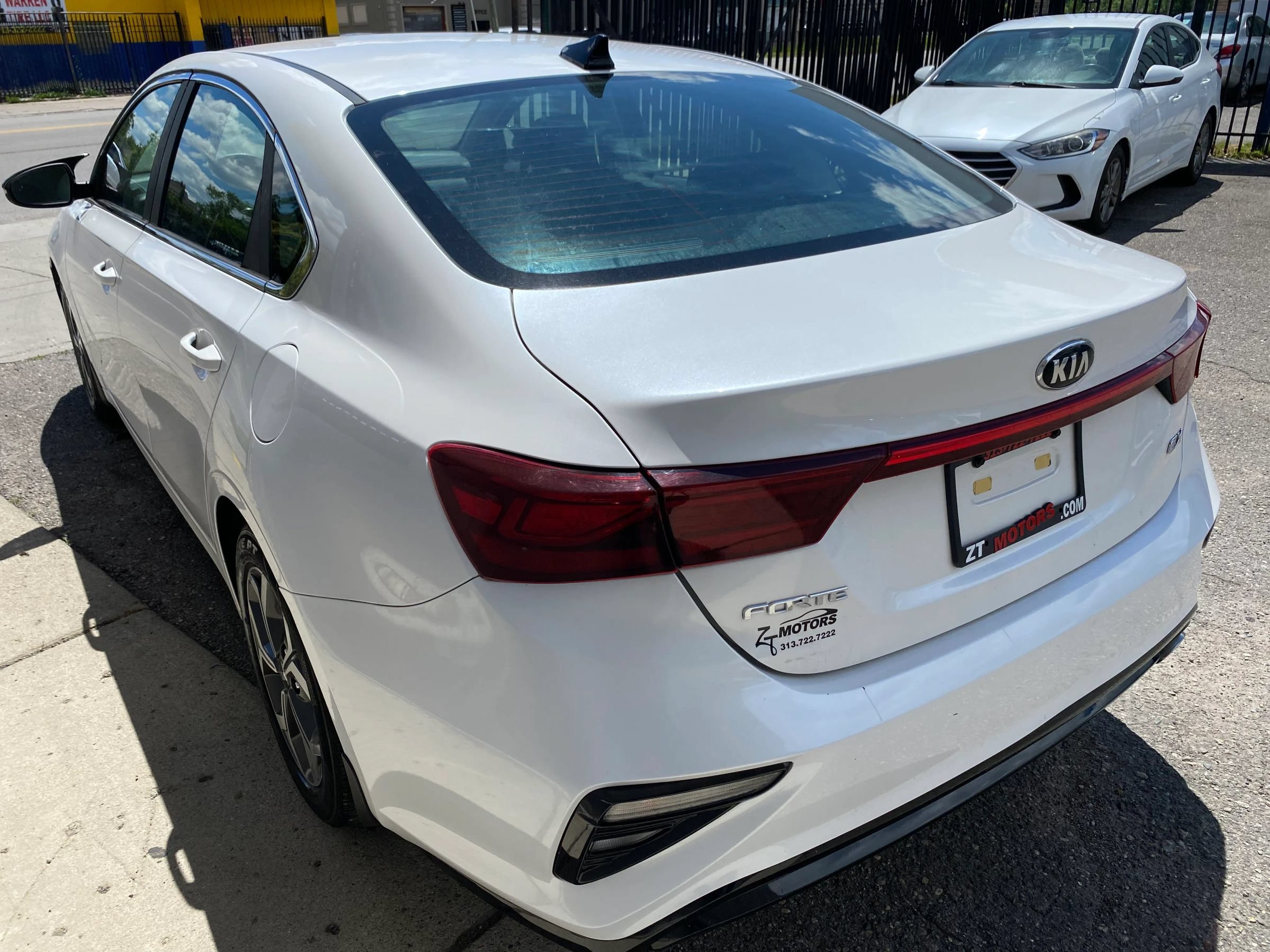 Used 2019 Kia Forte EX FWD image 2