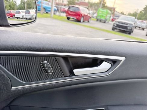 Used 2020 Ford Edge SEL w/ Convenience Package AWD/4WD image 29