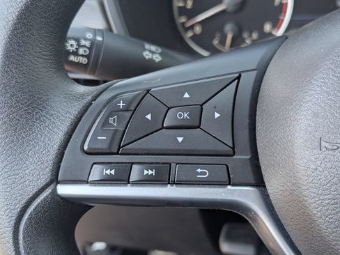 Used 2025 Nissan Altima 2.5 SV FWD image 23