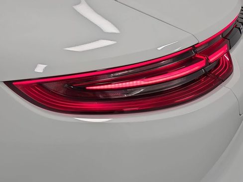 Certified 2020 Porsche Panamera RWD image 30