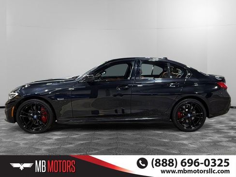 Used 2022 BMW 330e xDrive image 8
