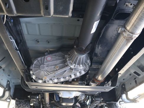 Used 2001 Ford F250 XLT image 25