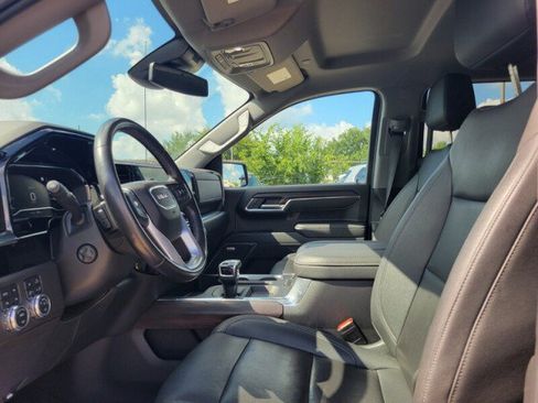 Used 2023 GMC Sierra 1500 SLT w/ SLT Premium Package AWD/4WD image 12