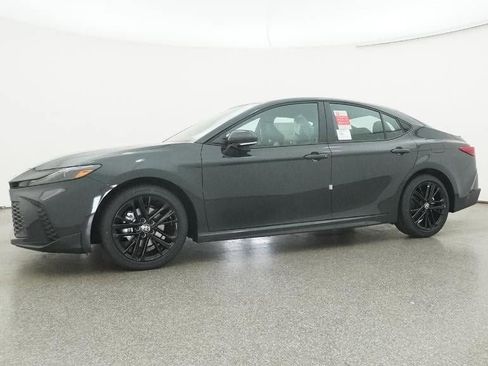 New 2026 Toyota Camry SE image 18