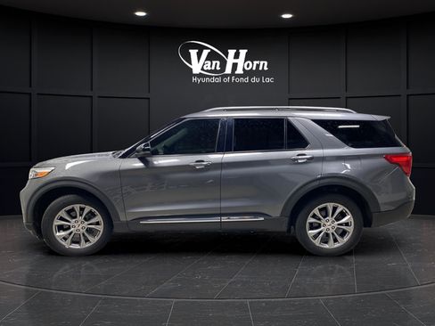 Used 2021 Ford Explorer Limited w/ Class III Trailer Tow Package AWD/4WD image 4