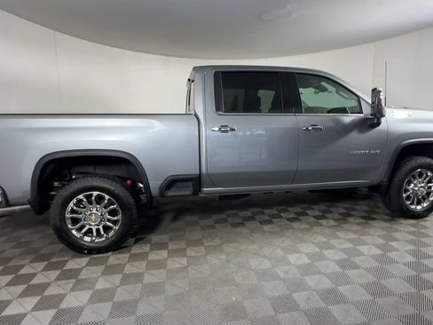 New 2026 Chevrolet Silverado 2500 LTZ w/ LTZ Convenience Package AWD/4WD image 10