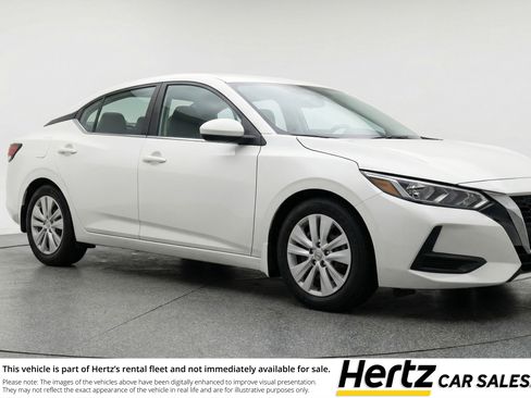 Used 2025 Nissan Sentra S image 1