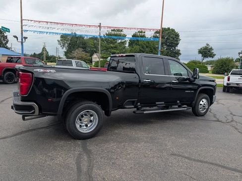 New 2026 Chevrolet Silverado 3500 LTZ w/ LTZ Plus Package AWD/4WD image 9