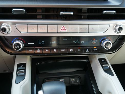 Certified 2024 Kia Telluride S AWD/4WD image 23
