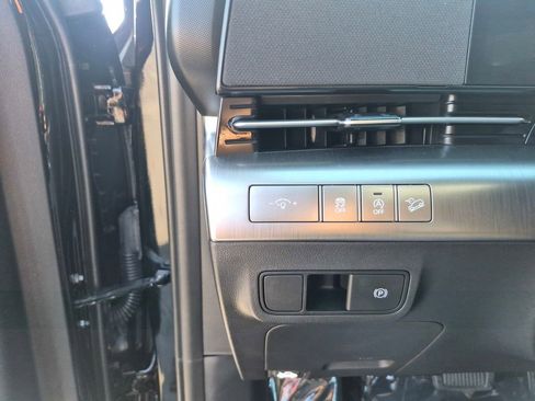 Used 2026 Hyundai Kona SE FWD image 14