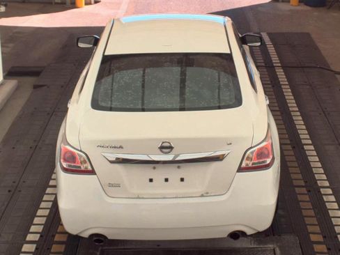 Used 2015 Nissan Altima 2.5 S w/ Power Driver Seat Package FWD image 5