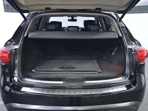 Used 2011 INFINITI FX35 2WD w/ Premium Pkg image 25