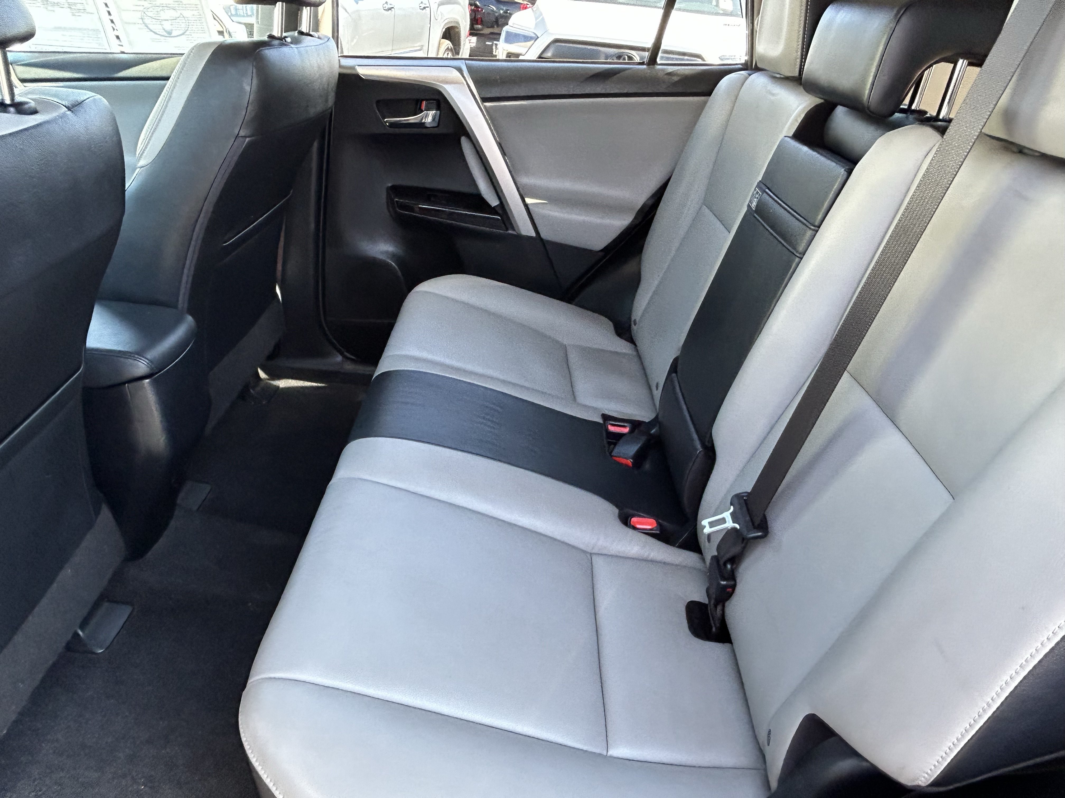 Used 2016 Toyota RAV4 Limited w/ Advanced Technology Package AWD/4WD image 15