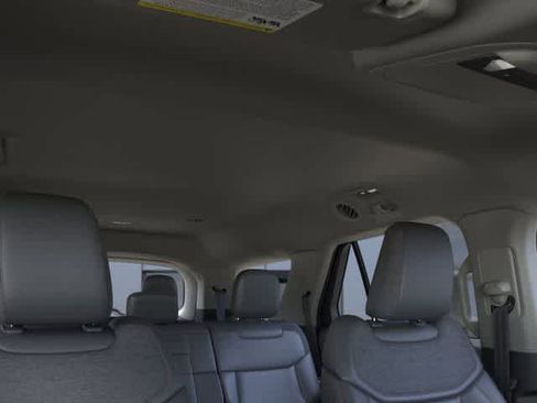 New 2025 Ford Explorer Active w/ Active Comfort Package image 22
