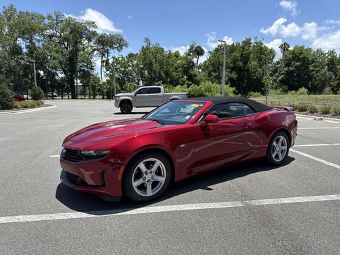 Used 2021 Chevrolet Camaro LT RWD image 7