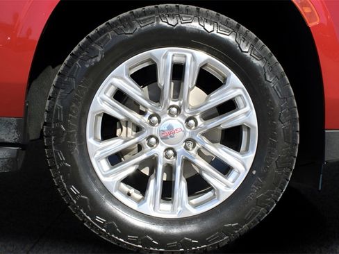 Used 2022 GMC Yukon SLT image 9