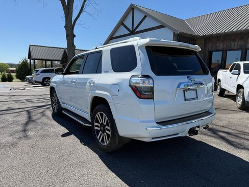 Used 2016 Toyota 4Runner Limited image 3