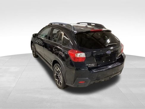 Used 2017 Subaru Crosstrek 2.0i Premium image 8
