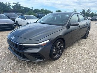Used 2025 Hyundai Elantra SEL FWD video 1