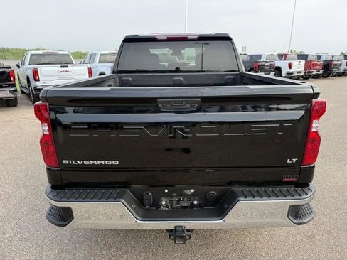 Used 2024 Chevrolet Silverado 1500 LT RWD image 8