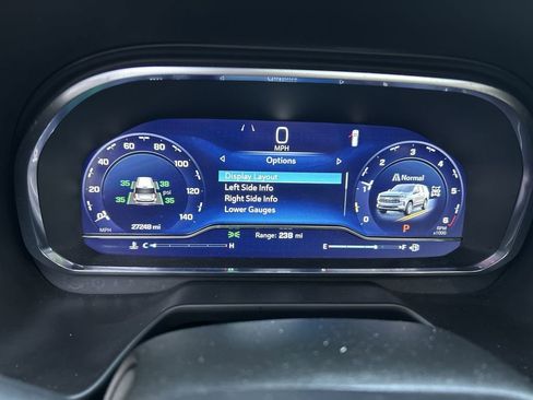 Used 2024 Chevrolet Tahoe Premier image 15