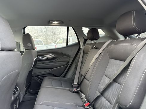 Used 2022 GMC Terrain SLE w/ Driver Convenience Package image 30